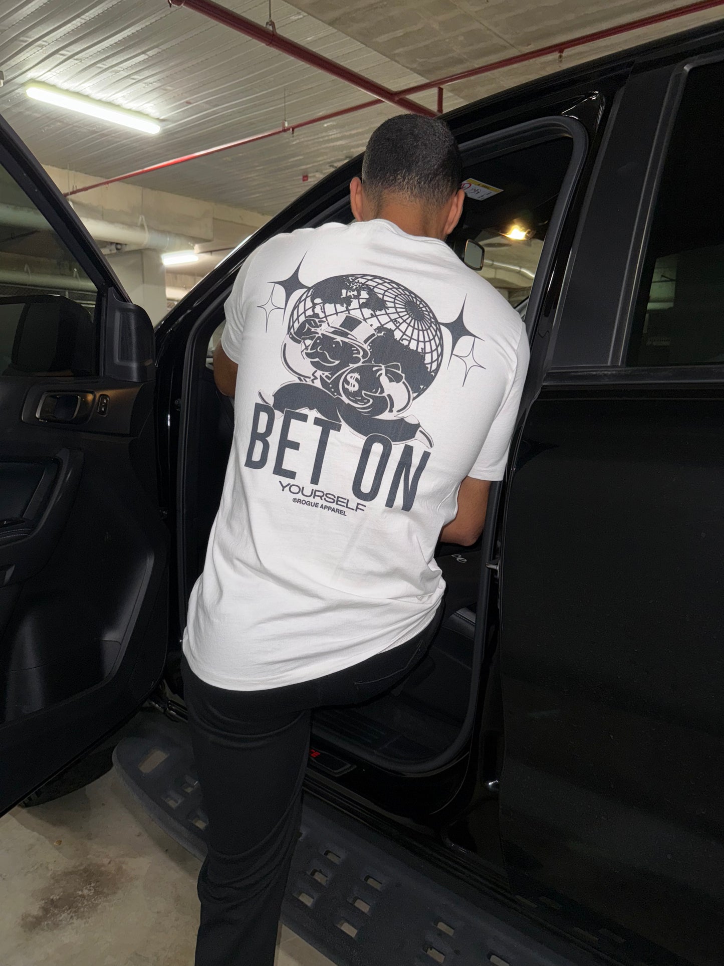 Heavyweight BET ON YOURSELF T-Shirt
